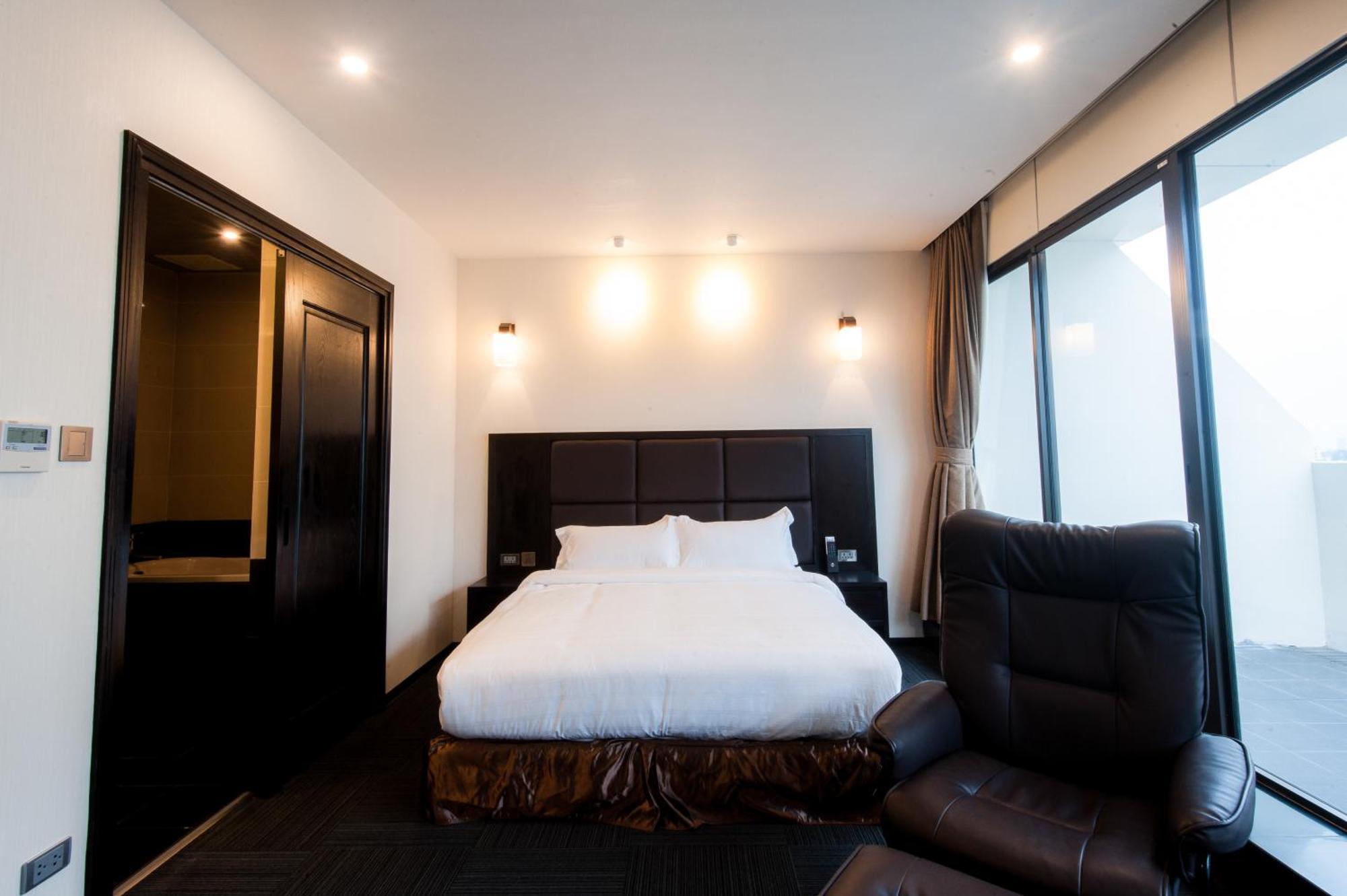 Sakura Hotel Hanoi Room photo